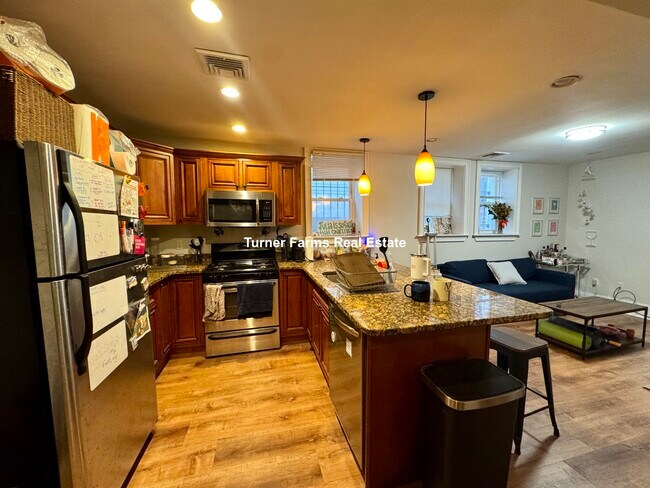 719 Parker St, Unit 1 in Boston, MA - Building Photo - Building Photo