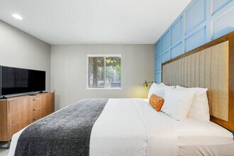 505 Pharr Rd NE in Atlanta, GA - Building Photo - Building Photo