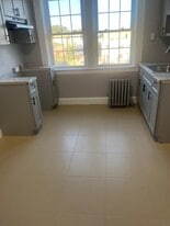 977 Chancellor Ave, Unit B2 in Irvington, NJ - Building Photo