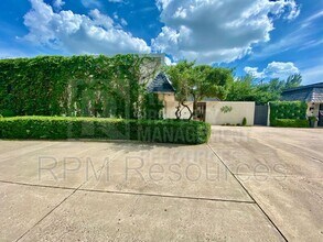 2614 NW 62nd St in Oklahoma City, OK - Building Photo - Building Photo