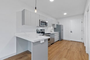 158 Main St in Ansonia, CT - Building Photo