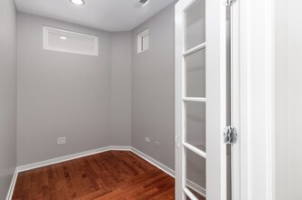 1075 W Roosevelt Rd, Unit 309 in Chicago, IL - Building Photo - Building Photo