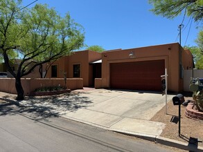 1717 N Baxter Dr in Tucson, AZ - Building Photo - Building Photo