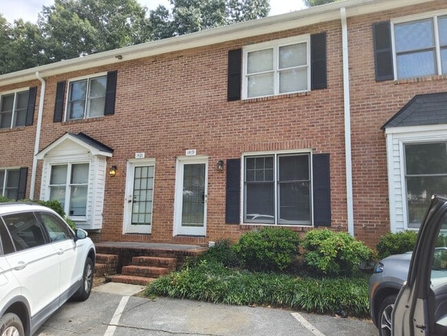 property at 1419 King Charles Dr