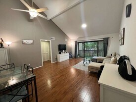 4569 N O'Connor Rd, Unit unit 2318 in Irving, TX - Building Photo
