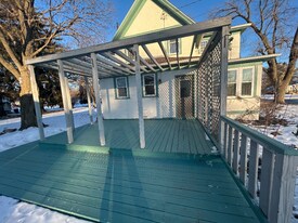 201 Bonito St in Walworth, WI - Building Photo