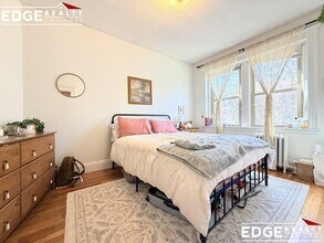 264 Kelton St, Unit 7 in Boston, MA - Building Photo - Building Photo