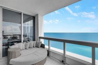 6899 Collins Ave, Unit 1908 in Miami Beach, FL - Building Photo - Building Photo