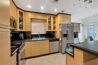 11685 Canal Dr in North Miami, FL - Building Photo - Building Photo