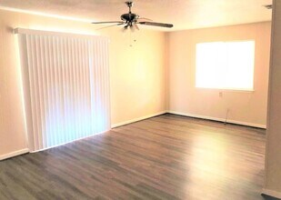 926 Holly St in Copperas Cove, TX - Building Photo - Building Photo