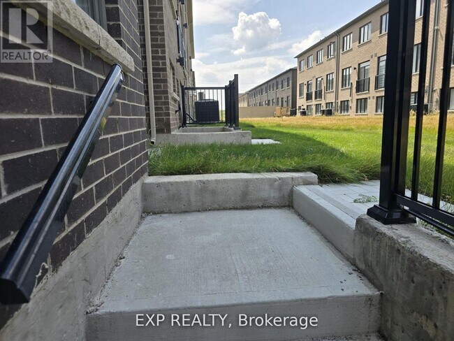 64 Singhampton Rd in Vaughan, ON - Building Photo - Building Photo