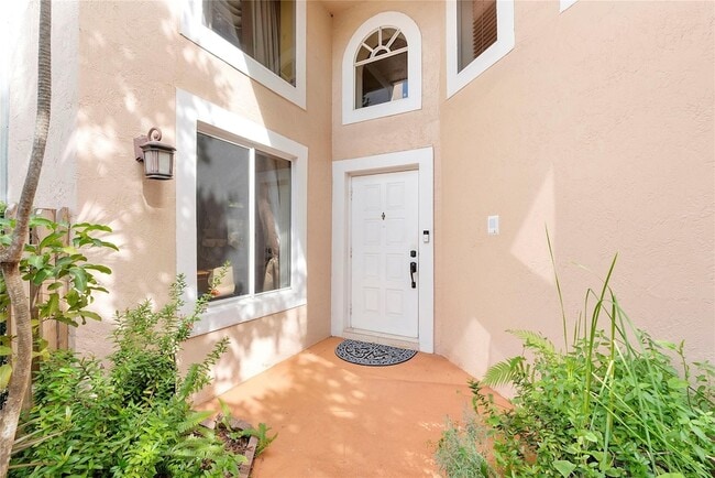 10019 NW 5th St in Plantation, FL - Foto de edificio - Building Photo