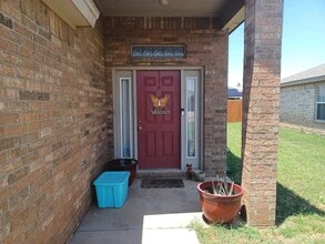 2204 100th St in Lubbock, TX - Building Photo - Building Photo