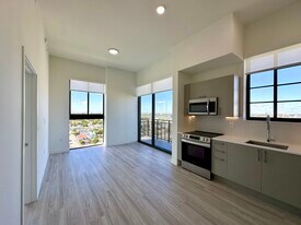 1531 NW 1st Ct, Unit B9 in Miami, FL - Building Photo