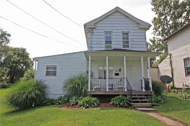 property at 219 Ohio St