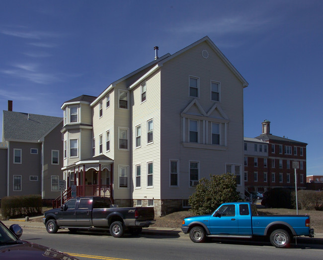 72 Broadway in Taunton, MA - Building Photo - Building Photo