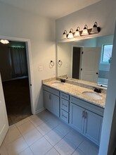 7977 Brown Hickory Ave in Baton Rouge, LA - Building Photo - Building Photo