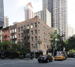 579-581 3rd Ave in New York, NY - Building Photo - Building Photo