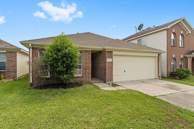 property at 5041 Willow Point Dr