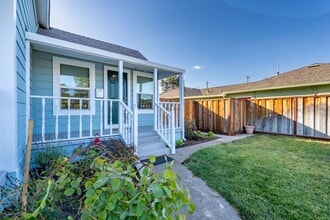 7881 Rosanna St in Gilroy, CA - Building Photo - Building Photo