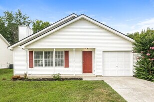 492 Cedar Park Cir in La Vergne, TN - Building Photo