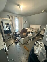 509 Medford St, Unit 2 in Somerville, MA - Foto de edificio - Building Photo