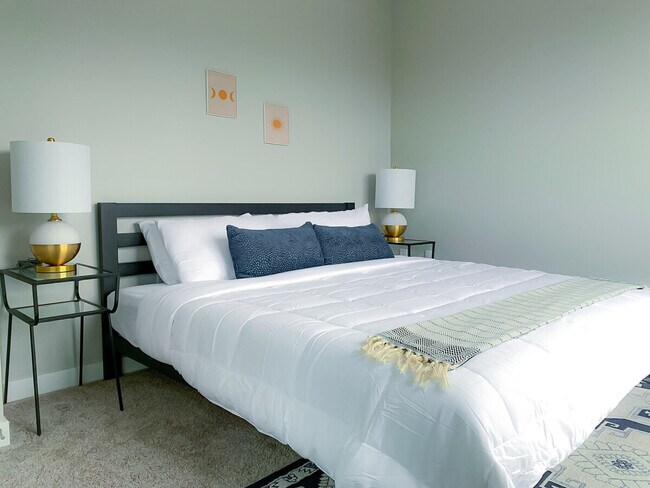 1400 E Walnut St in Des Moines, IA - Building Photo - Building Photo