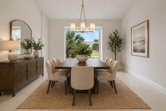 8881 N Lake Dasha Dr in Plantation, FL - Building Photo - Building Photo