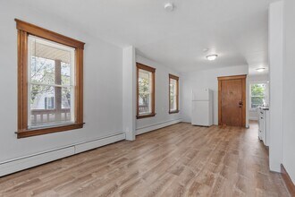 267 Pleasant St in Gardner, MA - Building Photo - Building Photo