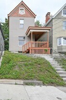 2344 Victor St in Cincinnati, OH - Building Photo