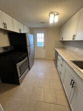 806 S Beverly St in Wichita, KS - Building Photo - Building Photo