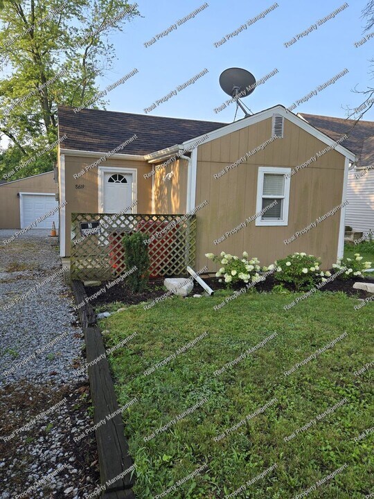 8619 W 139th Ct in Cedar Lake, IN - Building Photo