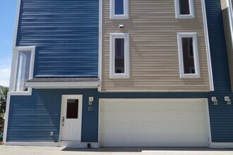 2908 151 Av NW in Edmonton, AB - Building Photo - Building Photo