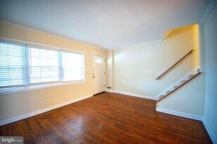 7471 Rabon Ave in Dundalk, MD - Building Photo