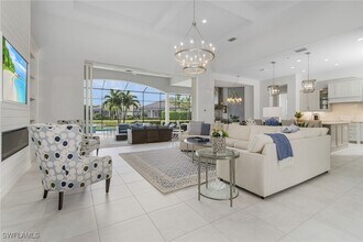 14226 Charthouse Cir in Naples, FL - Building Photo - Building Photo