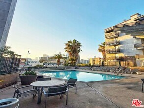 629 Traction Ave in Los Angeles, CA - Building Photo - Building Photo