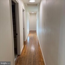 60 Central Square Dr in Prince Frederick, MD - Foto de edificio - Building Photo