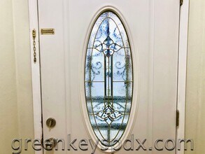 2714 SE 138th Ave in Portland, OR - Building Photo - Building Photo