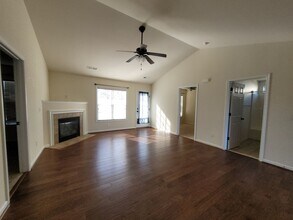 108 Brae Creek Ct in King, NC - Building Photo - Building Photo