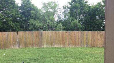 8129 Lalew Cove in Austin, TX - Building Photo - Building Photo