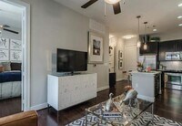 801 Town & Country Ln