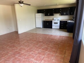 5243 Huntington Dr in Los Angeles, CA - Building Photo - Building Photo