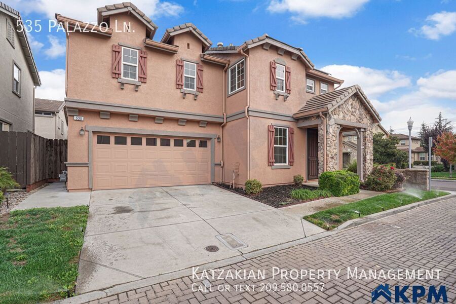 535 Palazzo Ln in Lodi, CA - Building Photo