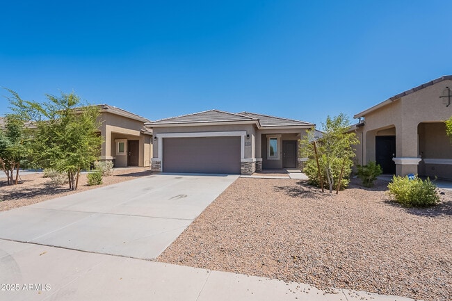 35337 W San Alvarez Ave in Maricopa, AZ - Building Photo - Building Photo