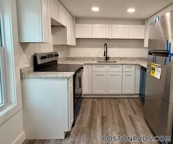 197 S Main St, Unit 4 in Clinton, MA - Building Photo