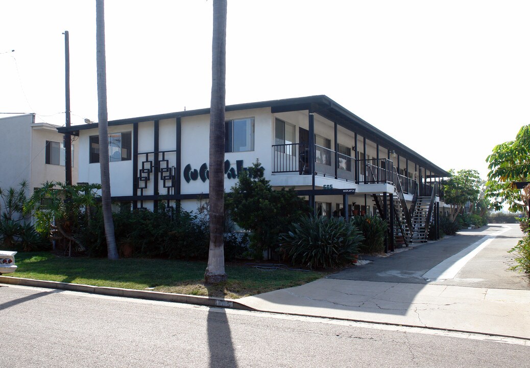 601-605 Eaton St in Oceanside, CA - Building Photo