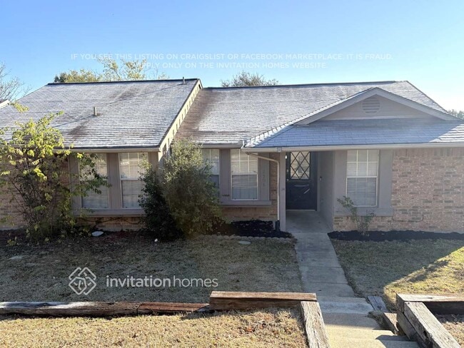 property at 2506 High Hollow Dr