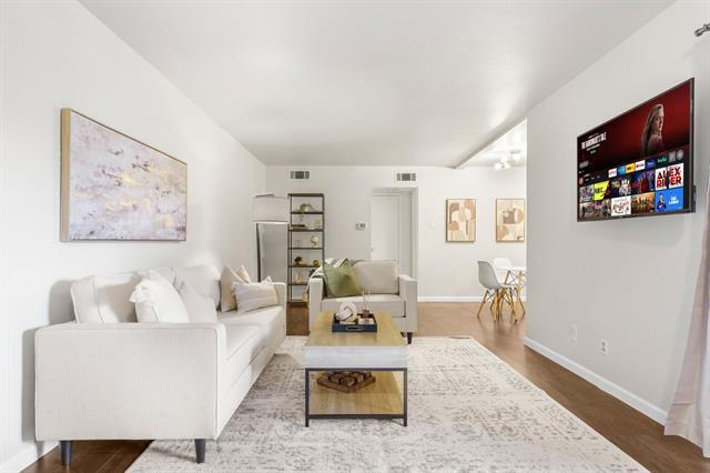 2800 Escada Dr in Dallas, TX - Building Photo - Building Photo