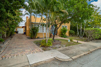 321 Malverne Rd in West Palm Beach, FL - Foto de edificio - Building Photo