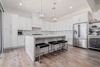 19550 N Grayhawk Dr in Scottsdale, AZ - Building Photo - Building Photo